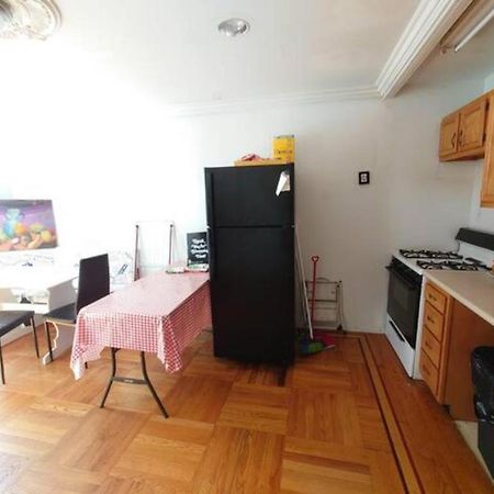 Fawlty Towers In Williamsburg Appartement New York Buitenkant foto